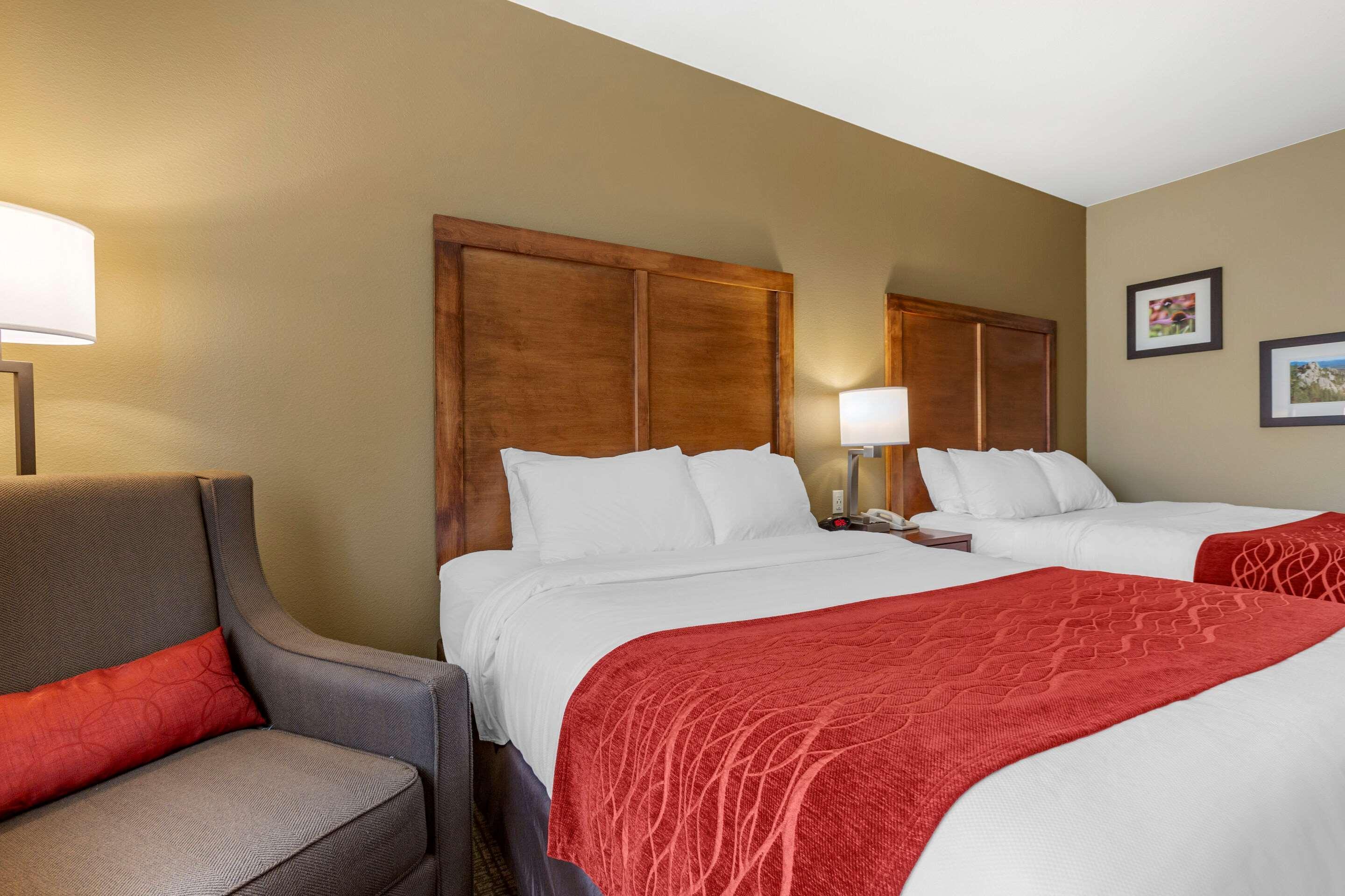 Comfort Inn & Suites Near Mt Rushmore Хил Сити Екстериор снимка