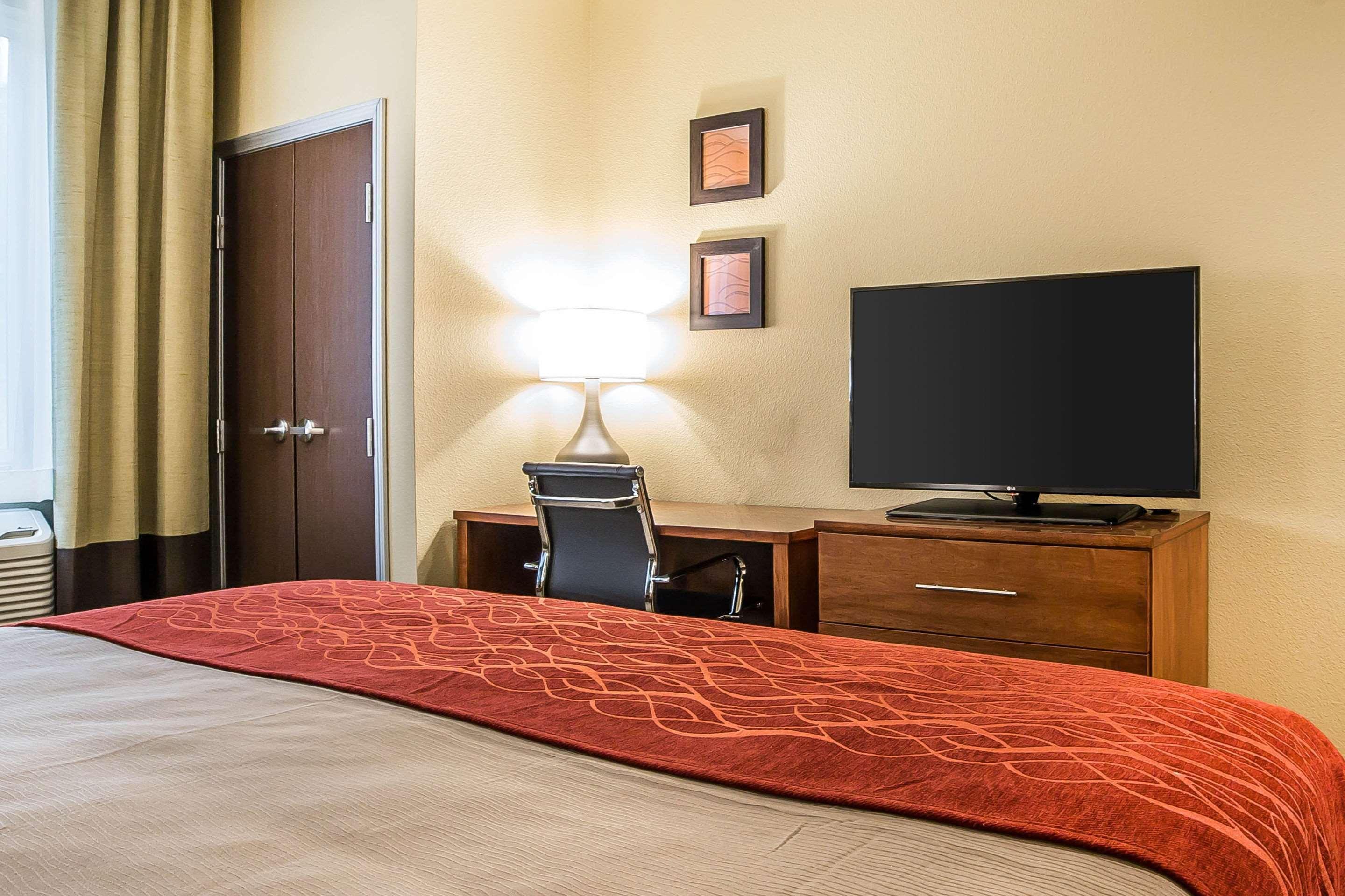 Comfort Inn & Suites Near Mt Rushmore Хил Сити Екстериор снимка