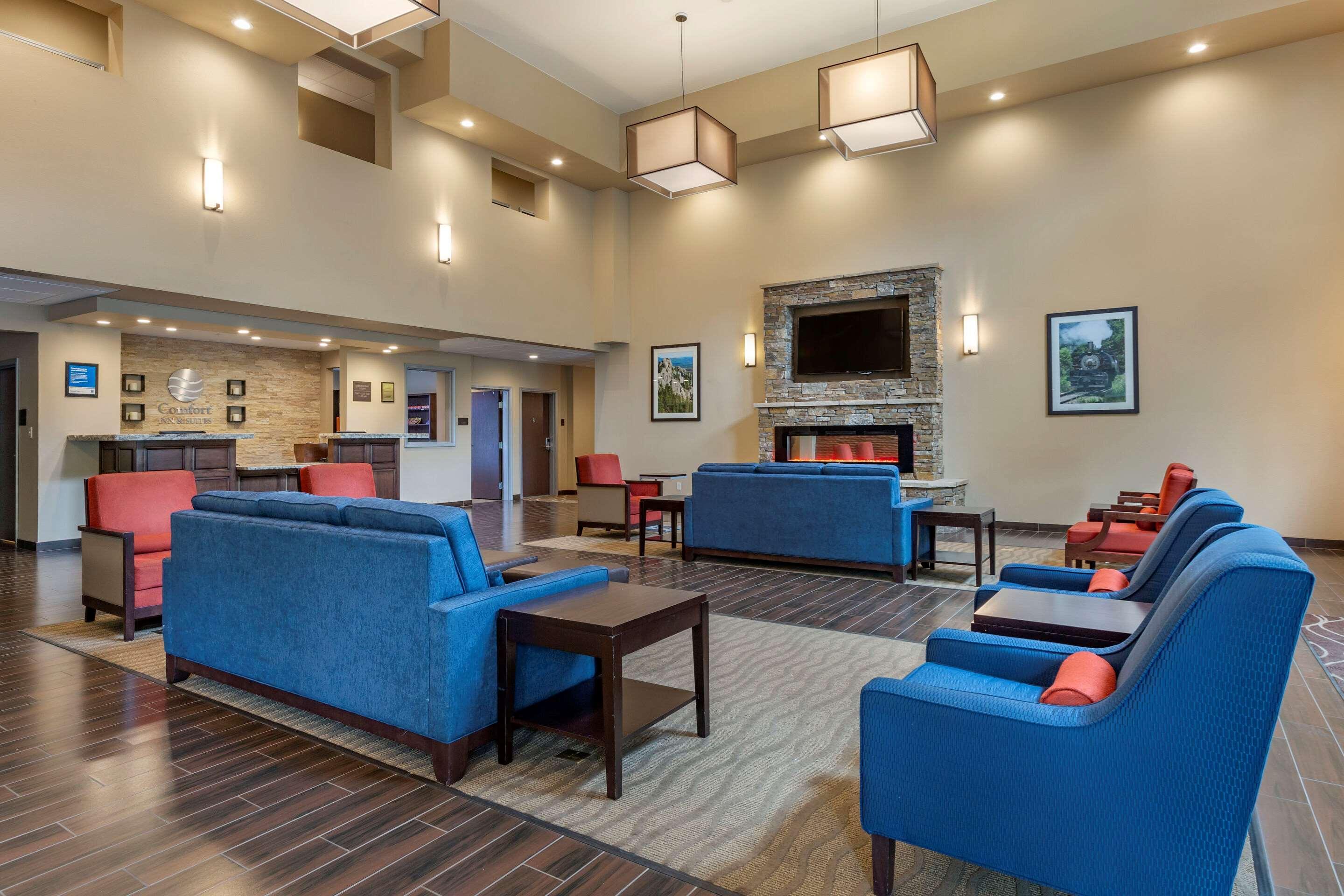 Comfort Inn & Suites Near Mt Rushmore Хил Сити Екстериор снимка